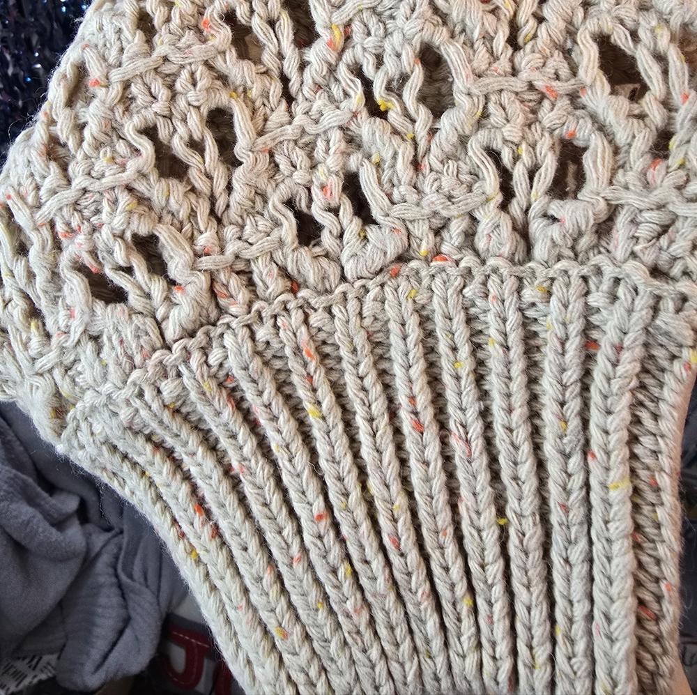 #0569 🧜♀️ L/XL ZENANA Lt Mocha Sweater w/Speckles 30-33ptp 22L Balloon Slvs - Picture 12 of 16